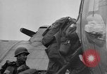 Immagine di Ottantaduesima Airborne Division Paesi Bassi, 1944, secondo 51 filmato di repertorio 65675044543