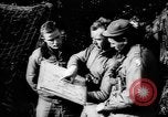 Image Les forces terrestres de l'armée américaine envahissent Aix-la-Chapelle en Allemagne Aix-la-Chapelle en Allemagne, 1944, de la seconde 39 séquences d'archives historiques vidéo 65675044557