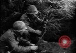 Image Soldats DE l'armée AMÉRICAINE à la périphérie d'Aix-la-Chapelle en Allemagne Aix-la-Chapelle en Allemagne, 1944, de la seconde 18 séquences d'archives historiques vidéo 65675044560