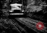 Image Des soldats américains chargent des camions Aix-la-Chapelle en Allemagne, 1944, de la seconde 18 séquences d'archives historiques vidéo 65675044562