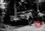 Image Des soldats américains chargent des camions Aix-la-Chapelle en Allemagne, 1944, de la seconde 46 séquences d'archives historiques vidéo 65675044562