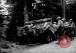 Image Des soldats américains chargent des camions Aix-la-Chapelle en Allemagne, 1944, de la seconde 49 séquences d'archives historiques vidéo 65675044562