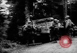 Image Des soldats américains chargent des camions Aix-la-Chapelle en Allemagne, 1944, de la seconde 54 séquences d'archives historiques vidéo 65675044562