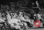 Standbild Grossinger der Catskill Resort Hotel Liberty New York USA, 1948, aus Sekunde 61 historischem Filmmaterial Videoclip 65675044571