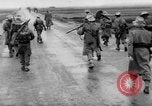 Standbild cut Versorgungsleitungen Vietnam, 1954, aus Sekunde 26 historischem Filmmaterial Videoclip 65675044574