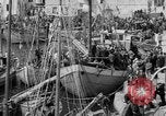 Standbild Segen für die Flotte Griechenland, 1954, aus Sekunde 23 historischem Filmmaterial Videoclip 65675044579