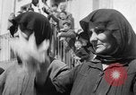 Standbild Segen für die Flotte Griechenland, 1954, aus Sekunde 48 historischem Filmmaterial Videoclip 65675044579