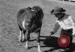 Standbild Ronnie Graham California United States USA, 1954, aus Sekunde 6 historischem Filmmaterial Videoclip 65675044581