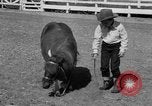 Standbild Ronnie Graham California United States USA, 1954, aus Sekunde 10 historischem Filmmaterial Videoclip 65675044581