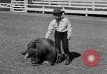 Standbild Ronnie Graham California United States USA, 1954, aus Sekunde 15 historischem Filmmaterial Videoclip 65675044581