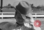 Standbild Ronnie Graham California United States USA, 1954, aus Sekunde 46 historischem Filmmaterial Videoclip 65675044581