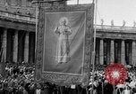 Standbild Papst Pius X Rom Italien, 1954, aus Sekunde 51 historischem Filmmaterial Videoclip 65675044582
