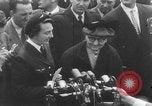 Standbild Genevieve de Galard Hanoi Vietnam, 1954, aus Sekunde 51 historischem Filmmaterial Videoclip 65675044583