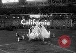 Standbild pogo Ebene California United States USA, 1954, aus Sekunde 3 historischem Filmmaterial Videoclip 65675044584