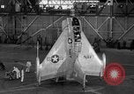 Standbild pogo Ebene California United States USA, 1954, aus Sekunde 8 historischem Filmmaterial Videoclip 65675044584