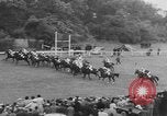 Standbild Keith Lester Piggott Epsom-downs-England, 1954, aus Sekunde 39 historischem Filmmaterial Videoclip 65675044588