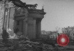 Image La ville de Varsovie détruite pendant la Seconde Guerre mondiale Varsovie Pologne, 1945, de la seconde 28 séquences d'archives historiques vidéo 65675044604