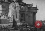 Image La ville de Varsovie détruite pendant la Seconde Guerre mondiale Varsovie Pologne, 1945, de la seconde 31 séquences d'archives historiques vidéo 65675044604