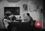 Immagine di La voce dell'America Parigi Francia, 1950, secondo 15 filmato di repertorio 65675044608