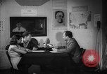Immagine di La voce dell'America Parigi Francia, 1950, secondo 16 filmato di repertorio 65675044608
