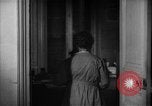 Immagine di La voce dell'America Parigi Francia, 1950, secondo 11 filmato di repertorio 65675044609