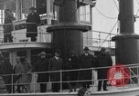 Standbild Präsident und Frau Herbert Hoover an Bord USA Greenbrier Dampf schiff Saint Louis Missouri USA, 1929, aus Sekunde 14 historischem Filmmaterial Videoclip 65675044613