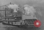 Standbild Präsident und Frau Herbert Hoover an Bord USA Greenbrier Dampf schiff Saint Louis Missouri USA, 1929, aus Sekunde 26 historischem Filmmaterial Videoclip 65675044613