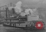 Standbild Präsident und Frau Herbert Hoover an Bord USA Greenbrier Dampf schiff Saint Louis Missouri USA, 1929, aus Sekunde 28 historischem Filmmaterial Videoclip 65675044613