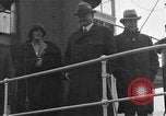 Standbild Präsident und Frau Herbert Hoover an Bord USA Greenbrier Dampf schiff Saint Louis Missouri USA, 1929, aus Sekunde 32 historischem Filmmaterial Videoclip 65675044613