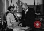 Standbild Leo Szilard New York United States USA, 1946, aus Sekunde 62 historischem Filmmaterial Videoclip 65675044641
