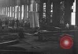 Immagine di Fabbricazione di canne Bethlehem Pennsylvania USA, 1918, secondo 10 filmato di repertorio 65675044661