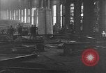 Immagine di Fabbricazione di canne Bethlehem Pennsylvania USA, 1918, secondo 12 filmato di repertorio 65675044661