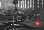 Immagine di Fabbricazione di canne Bethlehem Pennsylvania USA, 1918, secondo 25 filmato di repertorio 65675044661