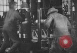 Image Fabrication de gros obus d'artillerie Bethlehem Pennsylvania USA, 1918, de la seconde 35 séquences d'archives historiques vidéo 65675044662
