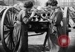 Image Fabrication de munitions Bethlehem Pennsylvania USA, 1918, de la seconde 10 séquences d'archives historiques vidéo 65675044663