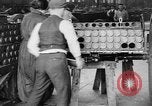 Image Fabrication de munitions Bethlehem Pennsylvania USA, 1918, de la seconde 30 séquences d'archives historiques vidéo 65675044663