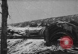 Standbild britische Soldaten Flandern Westeuropa, 1917, aus Sekunde 4 historischem Filmmaterial Videoclip 65675044672