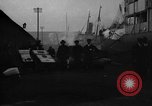 Standbild Quaker Freunde Relief Committee senden Nahrungsmittelhilfe an Russland London England Vereinigtes Königreich, 1917, aus Sekunde 3 historischem Filmmaterial Videoclip 65675044677