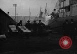 Standbild Quaker Freunde Relief Committee senden Nahrungsmittelhilfe an Russland London England Vereinigtes Königreich, 1917, aus Sekunde 4 historischem Filmmaterial Videoclip 65675044677