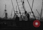 Standbild Quaker Freunde Relief Committee senden Nahrungsmittelhilfe an Russland London England Vereinigtes Königreich, 1917, aus Sekunde 9 historischem Filmmaterial Videoclip 65675044677