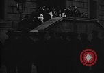 Standbild Quaker Freunde Relief Committee senden Nahrungsmittelhilfe an Russland London England Vereinigtes Königreich, 1917, aus Sekunde 34 historischem Filmmaterial Videoclip 65675044677