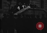 Standbild Quaker Freunde Relief Committee senden Nahrungsmittelhilfe an Russland London England Vereinigtes Königreich, 1917, aus Sekunde 35 historischem Filmmaterial Videoclip 65675044677