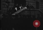 Standbild Quaker Freunde Relief Committee senden Nahrungsmittelhilfe an Russland London England Vereinigtes Königreich, 1917, aus Sekunde 37 historischem Filmmaterial Videoclip 65675044677