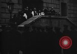 Standbild Quaker Freunde Relief Committee senden Nahrungsmittelhilfe an Russland London England Vereinigtes Königreich, 1917, aus Sekunde 41 historischem Filmmaterial Videoclip 65675044677