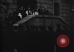 Standbild Quaker Freunde Relief Committee senden Nahrungsmittelhilfe an Russland London England Vereinigtes Königreich, 1917, aus Sekunde 44 historischem Filmmaterial Videoclip 65675044677