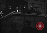 Standbild Quaker Freunde Relief Committee senden Nahrungsmittelhilfe an Russland London England Vereinigtes Königreich, 1917, aus Sekunde 52 historischem Filmmaterial Videoclip 65675044677