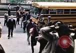 Immagine di I prigionieri di Baltimora Riot entrano nel tribunale Baltimore Maryland USA, 1968, secondo 11 filmato di repertorio 65675044688