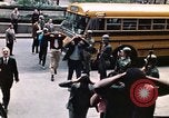 Immagine di I prigionieri di Baltimora Riot entrano nel tribunale Baltimore Maryland USA, 1968, secondo 13 filmato di repertorio 65675044688