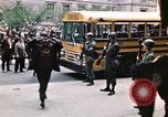 Immagine di I prigionieri di Baltimora Riot entrano nel tribunale Baltimore Maryland USA, 1968, secondo 53 filmato di repertorio 65675044688