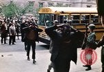 Immagine di I prigionieri di Baltimora Riot entrano nel tribunale Baltimore Maryland USA, 1968, secondo 55 filmato di repertorio 65675044688